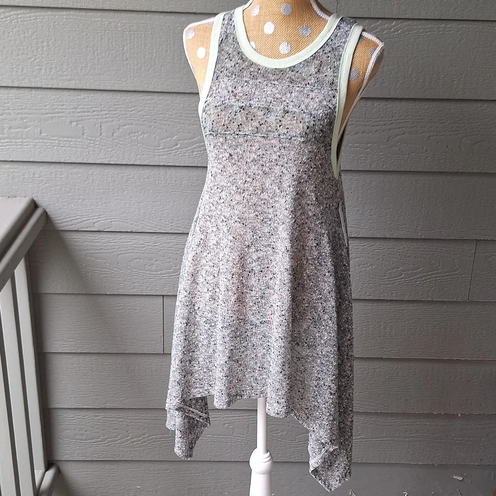 NWT Free People Bumble Bees Knees Semi Sheer Asymmetrical Tank Top Tunic Size M - Picture 2 of 9